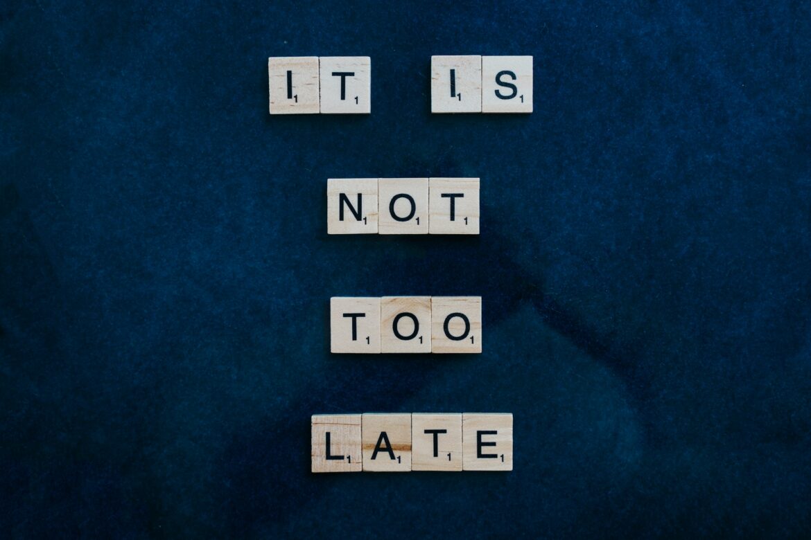 pexels-anna-tarazevich-8051962 Difference between to and too